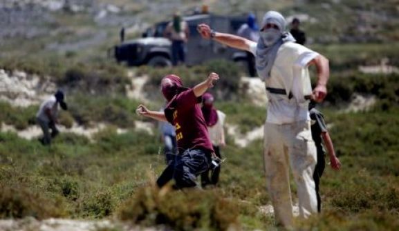 ضابط إسرائيلي يشيد بدور اجهزة أمن السلطة في حماية المستوطنين