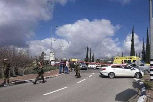  مقتل ثلاثة اسرائيليين واصابات خطيرة جدا بعملية مركبة قرب سلفيت(صور)