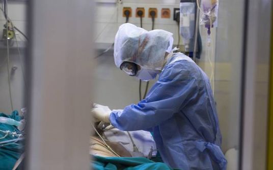  الصحة: 106 إصابات جديدة بكورونا وحصيلة اليوم 404