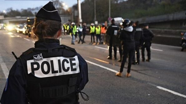 فرنسا تعزز الأمن أمام دور العبادة والمدارس اليهودية