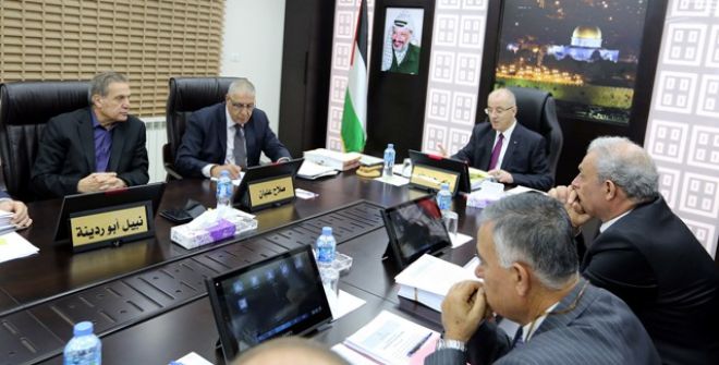 مجلس الوزراء يجدد الدعوة لحركة حماس للاستجابة لخطة الرئيس لاستعادة الوحدة الوطنية ويؤكد رفضه استخدام المساعدات كأداة للابتزاز والضغط السياسي