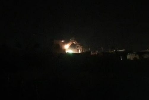 الاحتلال يهدم 4 منازل في بلدة بيت كاحل