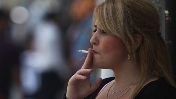 استطلاع.. أكثر من مليون إسرائيلي مُدخِن