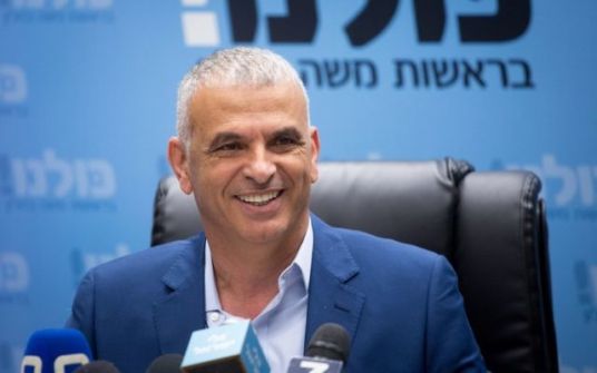 وزير المالية الإسرائيلي : سنقتطع رواتب الأسرى الفلسطينيين ' بضغطة زر '