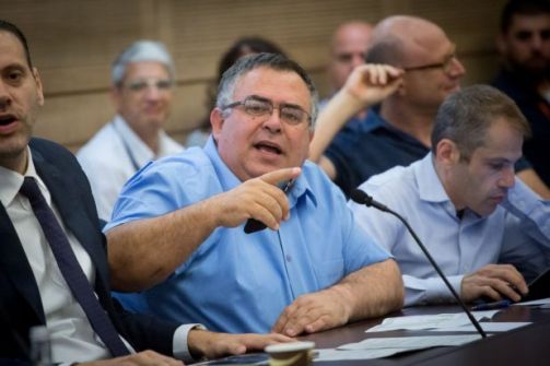 رئيس الائتلاف الحكومي في إسرائيل: الشاباك جهاز جبان