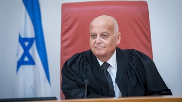 قاض ضد نتنياهو: تصريحاته عن العرب بائسة وضارة