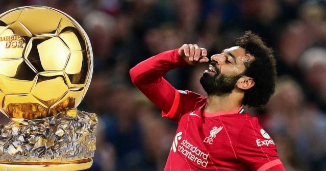 محمد صلاح يفوز بجائزة القدم الذهبية 2021 كأفضل لاعب في العالم