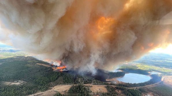 حرائق الغابات تستعر في كندا وتخرج عن السيطرة