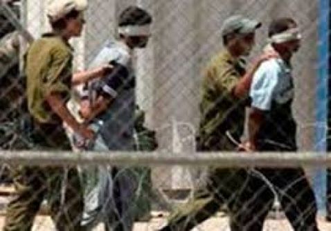 نادي الأسير: قوات الاحتلال تعتقل خلال أيام عيد الفطر (45) مواطناً بينهم سيدة ونائب