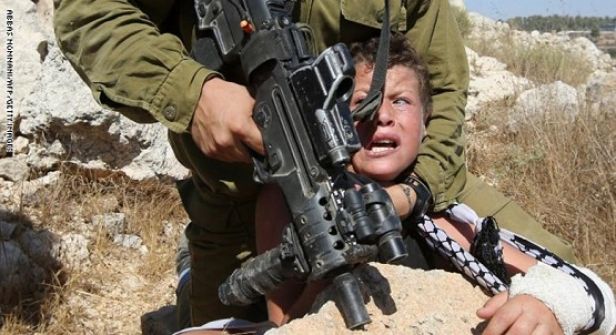 'إسرائيل' تستدعي فلسطينيا عمره 3 سنوات!