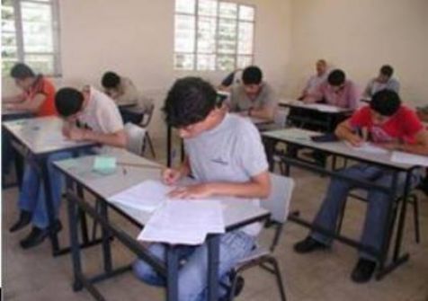 72 الف طالبًا وطالبة يتوجهون لأداء امتحان 