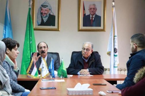 أبو زهري يتسلم رئاسة اللجنة الوطنية للتربية والثقافة والعلوم