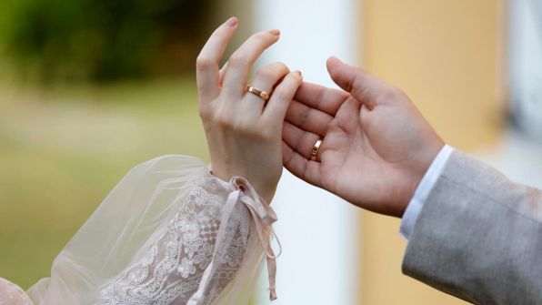 نجمات تعرضن للمضايقات بسبب تأخر الزواج