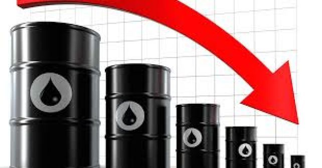 أسعار النفط تتراجع في آسيا